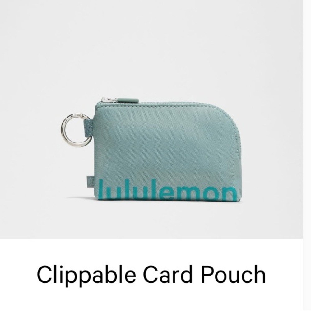 Lululemon  Clippable Card Pouch